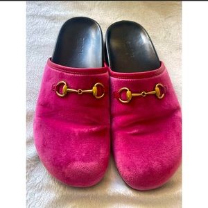Gucci Women Horsebit Pink Velvet Slides